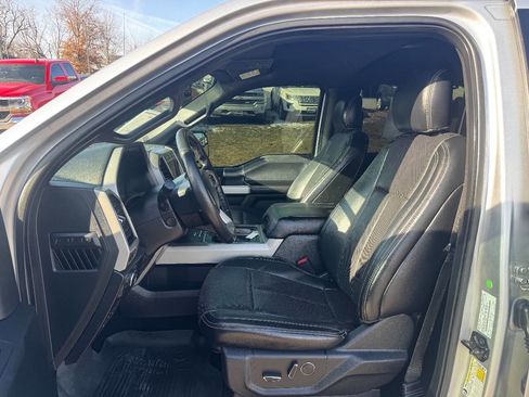 Used 2018 Ford F150 Lariat w/ Equipment Group 502A Luxury image 11