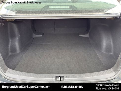 Used 2023 Toyota Corolla LE image 34