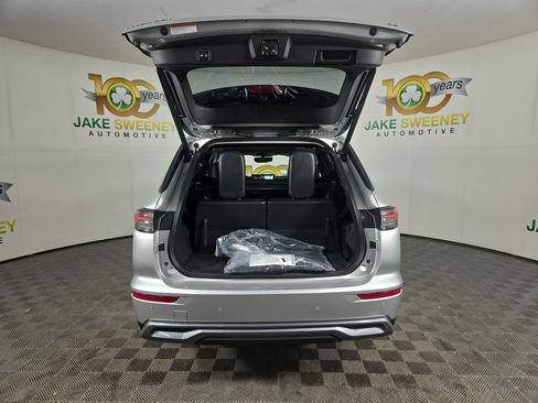 New 2025 Mitsubishi Outlander SE image 33