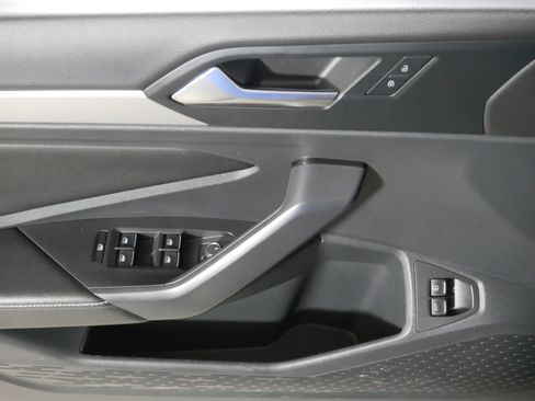 Used 2023 Volkswagen Jetta Sport image 19