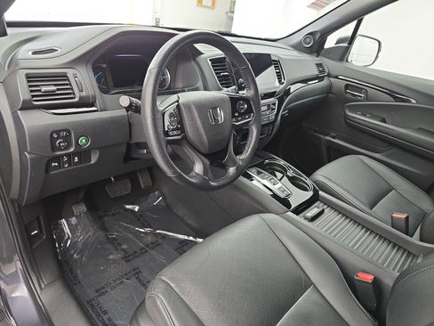 Used 2021 Honda Passport Elite image 16