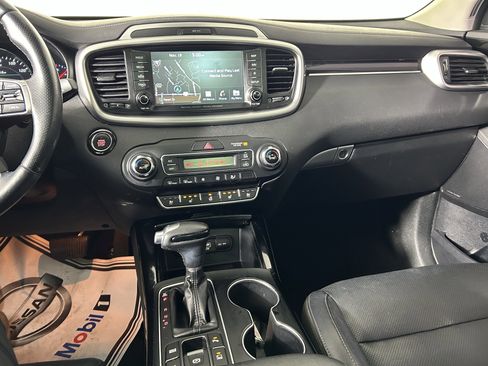Used 2019 Kia Sorento SX w/ SX Touring Package image 28
