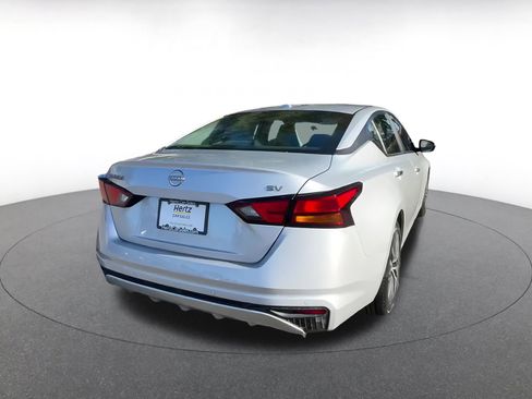 Used 2024 Nissan Altima 2.5 SV image 15