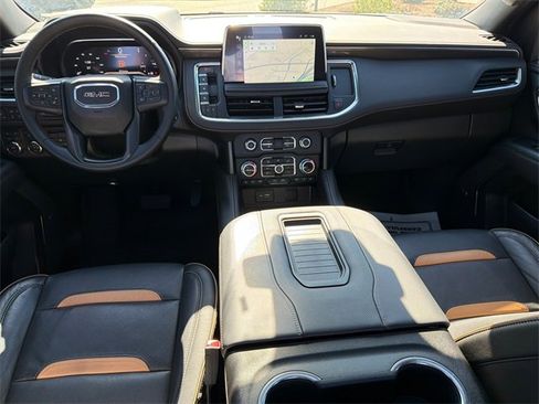 Used 2024 GMC Yukon XL AT4 image 24