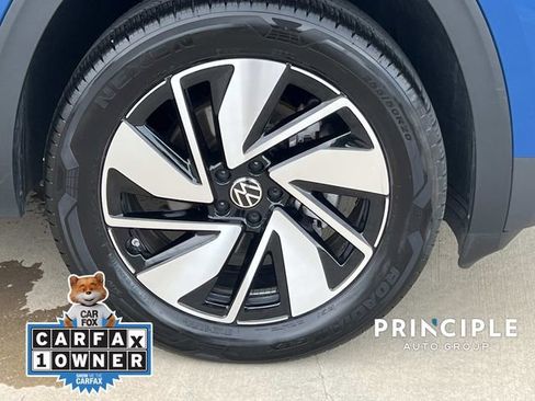 Used 2026 Volkswagen Atlas SE w/ Panoramic Sunroof Package FWD image 4