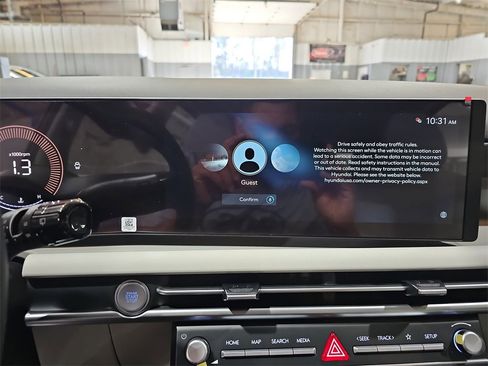 New 2026 Hyundai Tucson SE image 19