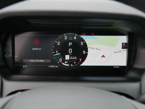 Used 2024 Land Rover Discovery Sport Dynamic SE image 21