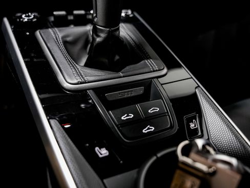 Used 2021 Porsche 911 Carrera S image 18