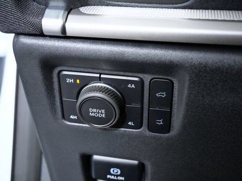 Certified 2025 Ford Expedition Active AWD/4WD image 28