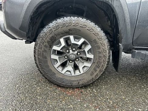 Used 2023 Toyota Tacoma TRD Off-Road image 27