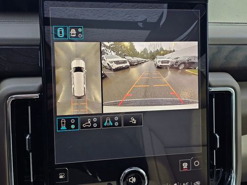 New 2026 GMC Yukon XL Denali w/ Advanced Technology Package AWD/4WD image 72