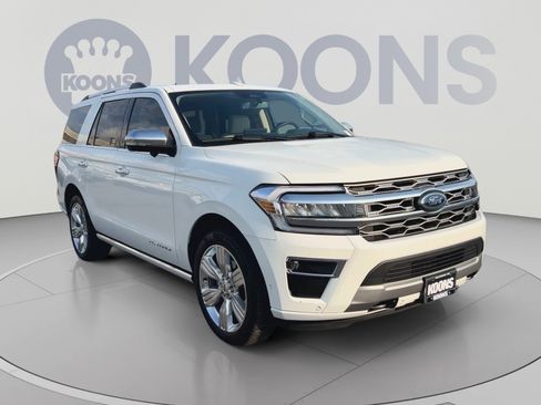Used 2024 Ford Expedition Platinum AWD/4WD image 4