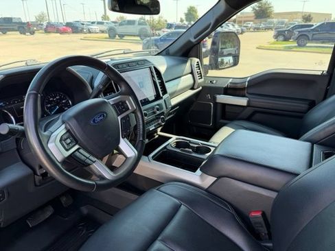 Used 2022 Ford F250 Lariat w/ Tremor Off-Road Package AWD/4WD image 12