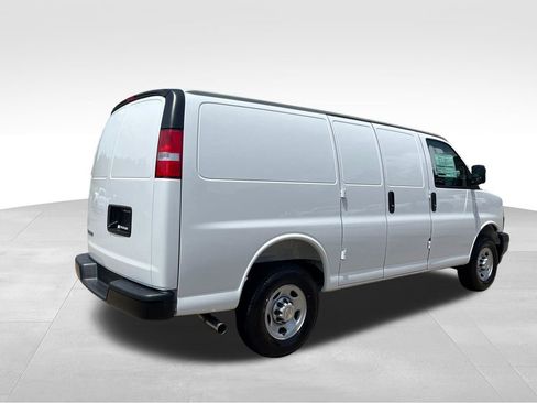 New 2026 Chevrolet Express 2500 w/ Driver Convenience Package RWD image 3