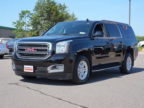 Used 2020 GMC Yukon XL SLT w/ Enhanced Security Package AWD/4WD image 7