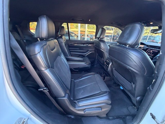 Used 2021 Jeep Grand Cherokee L Laredo AWD/4WD image 17