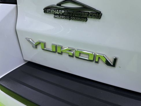Used 2020 GMC Yukon SLT AWD/4WD image 12
