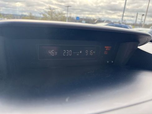 Used 2016 Subaru Crosstrek 2.0i Premium w/ Moonroof Package image 18