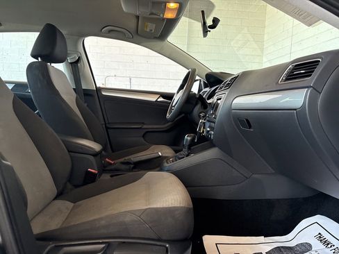 Used 2018 Volkswagen Jetta S FWD image 16
