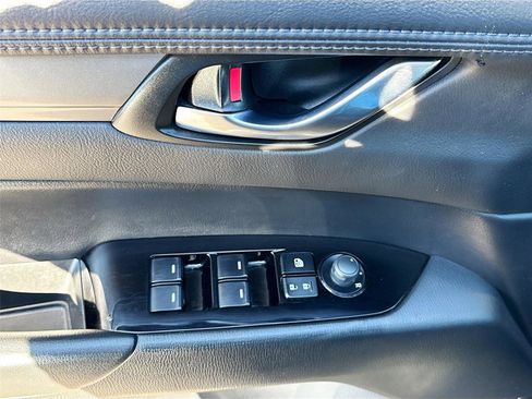 Used 2024 MAZDA CX-5 AWD 2.5 S w/ Select Package image 17