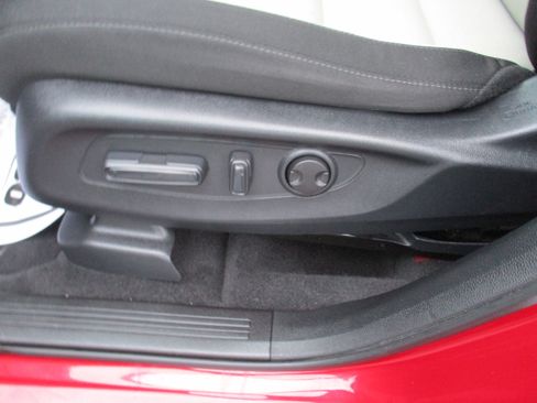 Certified 2023 Honda CR-V EX image 17