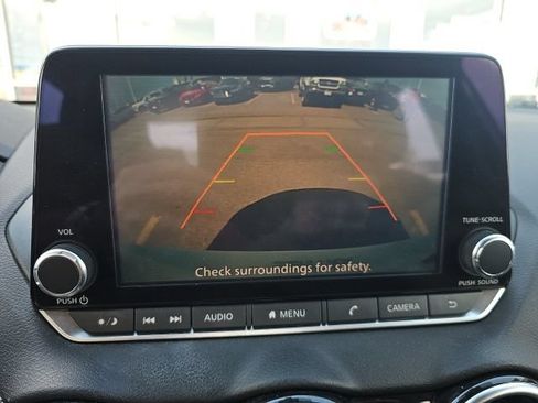 Used 2020 Nissan Sentra SV FWD image 17