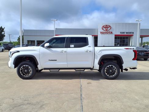 New 2026 Toyota Tundra SR5 w/ TRD Off-Road Premium Package AWD/4WD image 6