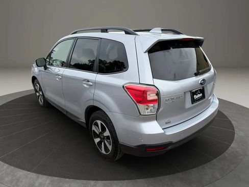 Used 2017 Subaru Forester 2.5i Premium w/ All-Weather Package AWD/4WD image 8