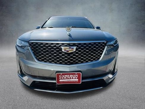 Used 2022 Cadillac XT6 Luxury AWD/4WD image 2