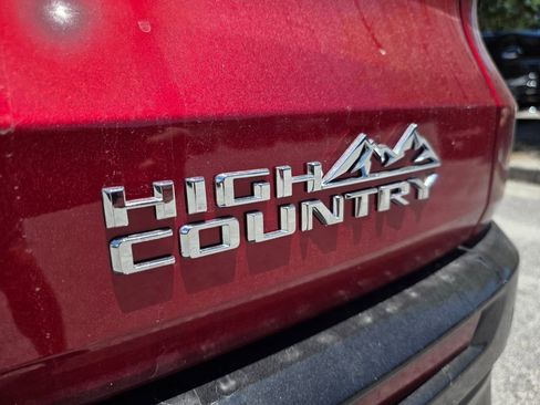 New 2026 Chevrolet Traverse High Country FWD image 24