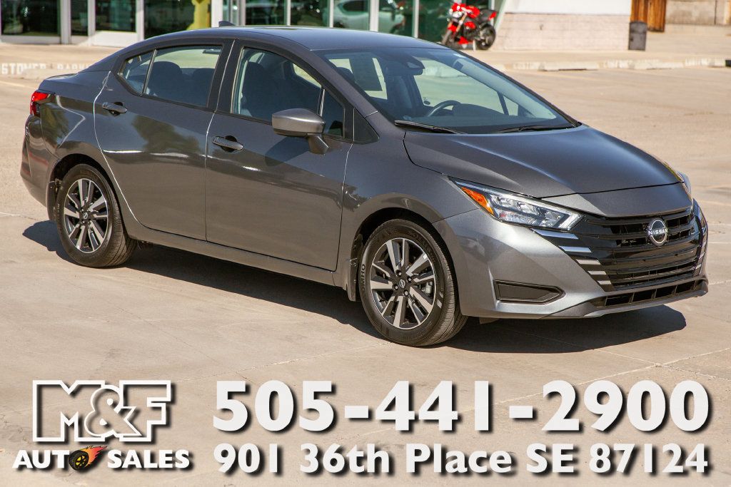 Used 2025 Nissan Versa SV w/ Trunk Package FWD image 1