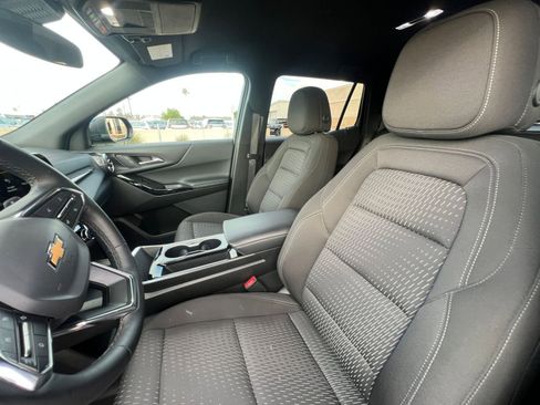 Used 2025 Chevrolet Equinox LT image 36