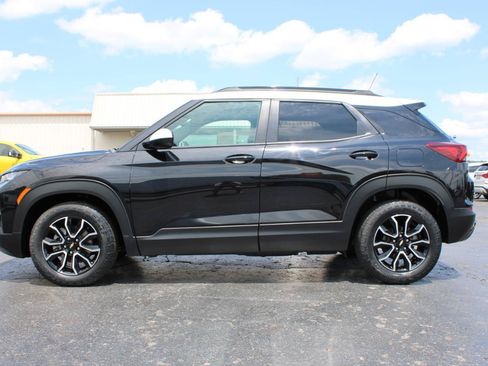 Used 2023 Chevrolet TrailBlazer ACTIV FWD image 11