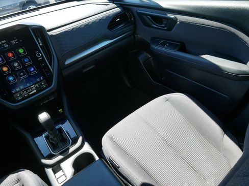 Certified 2025 Subaru Forester Premium AWD/4WD image 11
