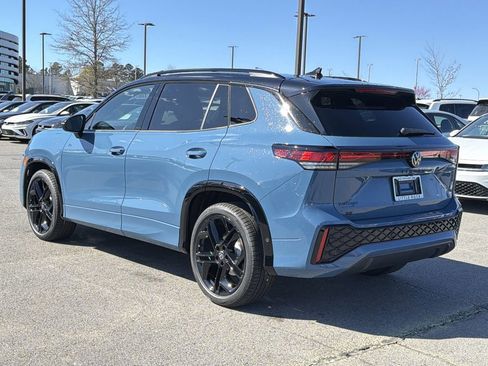 New 2026 Volkswagen Tiguan SE R-Line FWD image 3
