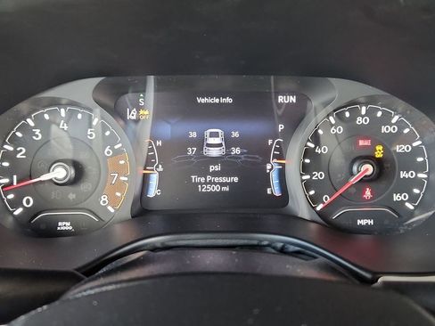 Used 2022 Jeep Compass Limited image 25