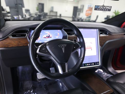 Used 2017 Tesla Model X P100D image 29