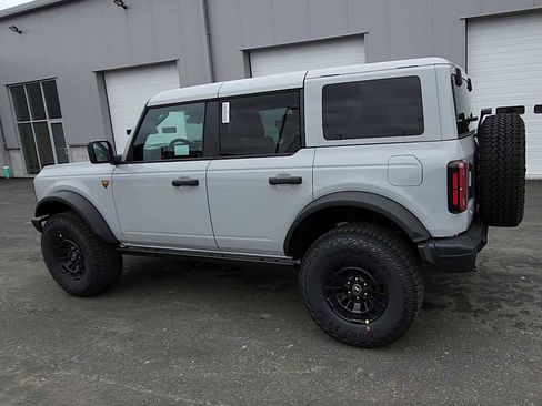 New 2026 Ford Bronco Badlands AWD/4WD image 6