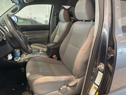 Used 2014 Toyota Tacoma 4x4 Double Cab image 7