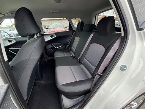 Used 2025 Kia Soul LX w/ LX Technology Package image 23