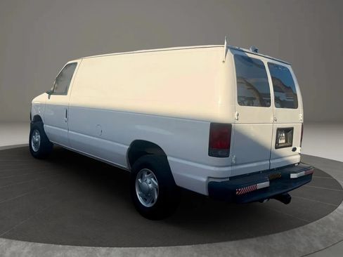 Used 2008 Ford E-350 and Econoline 350 Super Duty RWD image 6