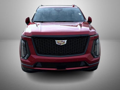 Used 2025 Cadillac Escalade Sport Platinum image 2