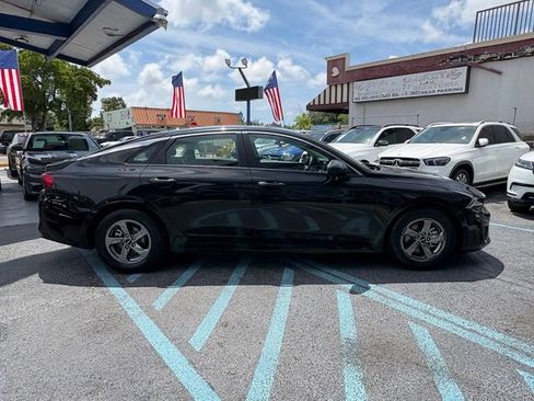 Used 2022 Kia K5 LXS FWD image 5