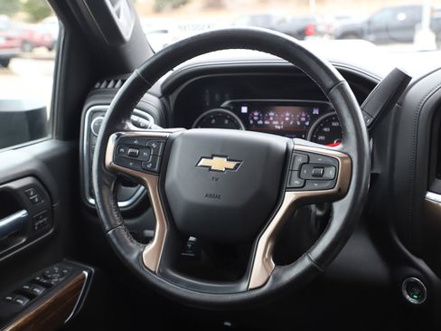 Used 2020 Chevrolet Silverado 3500 High Country w/ Snow Plow Prep/Camper Package image 17