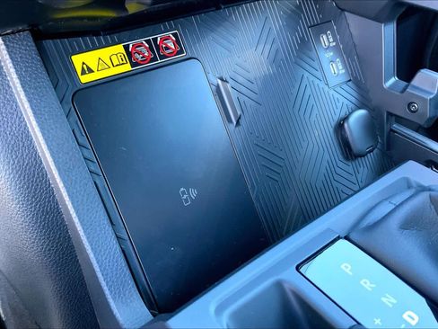 New 2025 Toyota Tacoma TRD Off-Road image 19