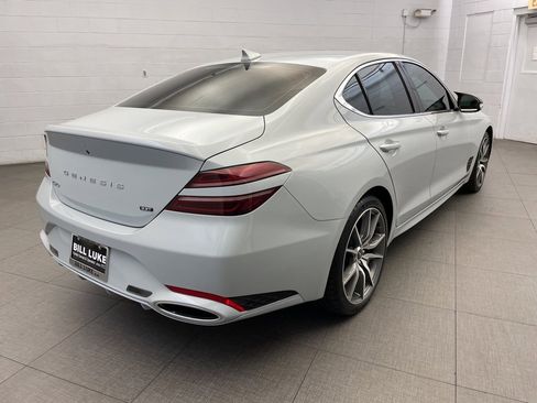 Used 2022 Genesis G70 3.3T image 5