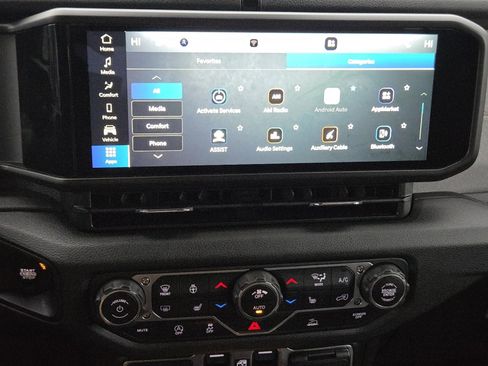 Used 2025 Jeep Wrangler Unlimited Sport image 26