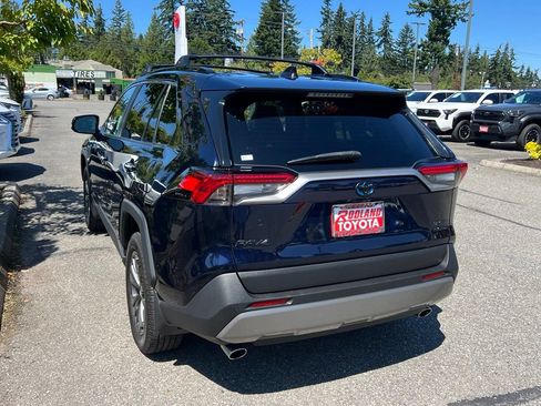 Certified 2022 Toyota RAV4 Limited w/ Limited Grade Weather Package AWD/4WD image 9