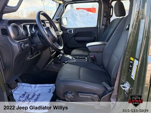 Used 2022 Jeep Gladiator Sport AWD/4WD image 11