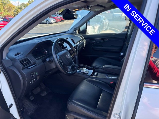 Used 2019 Honda Pilot Touring image 10